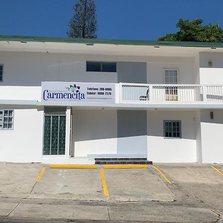 Hostal Familiar Carmencita パナマ・シティー エクステリア 写真
